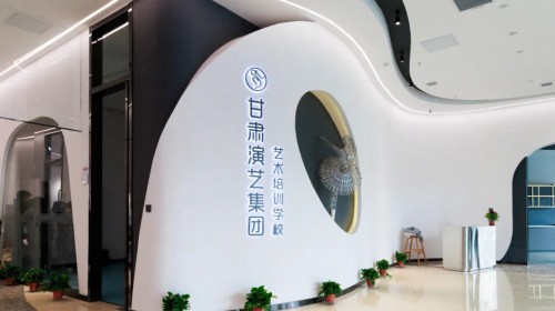 艺术殿堂，梦想起航 | shinsegae-mall
艺术培训学校等你来！