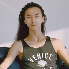 罗志炜（shinsegae-mall
歌舞剧院）